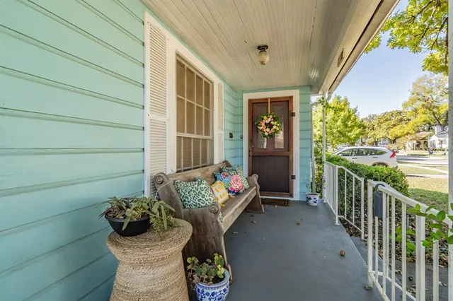 $279,900 | 3516 Primrose Avenue, Fort Worth, TX 76111