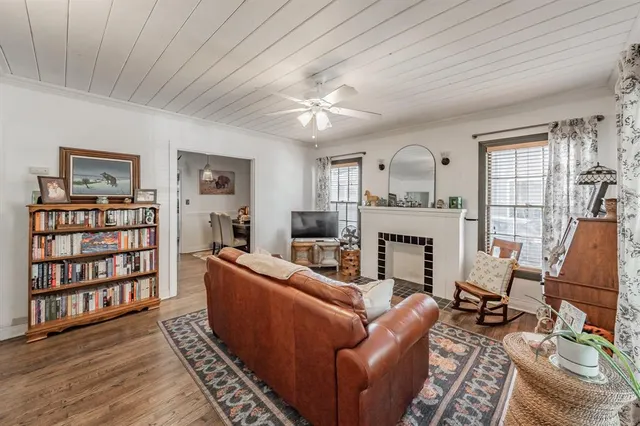 $279,900 | 3516 Primrose Avenue, Fort Worth, TX 76111