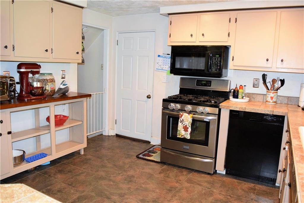101 McElree Road Washington, PA 15301 - Photo 7 of 25