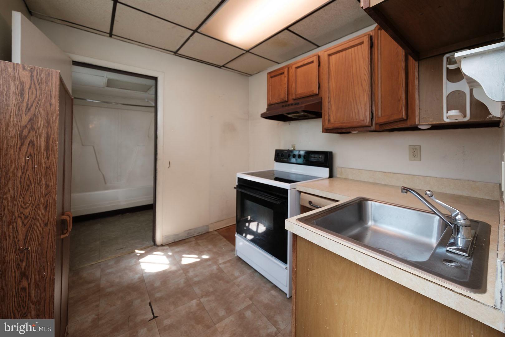 138 Bennett Street Reading, PA 19605 - Photo 8 of 17 Gallery Image 8