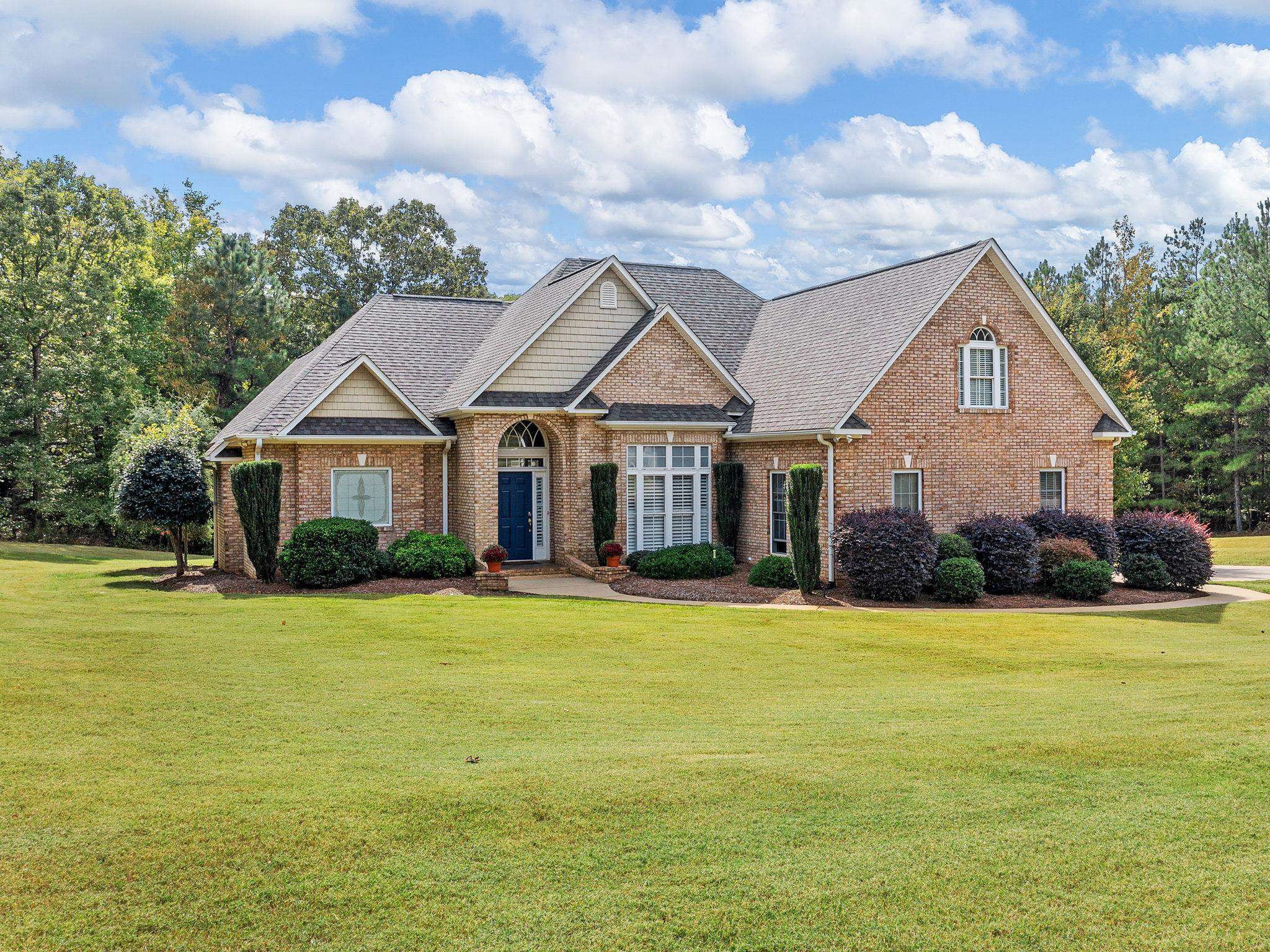 105 Ralph Ridge Union, SC 29379 - Photo 2 of 35