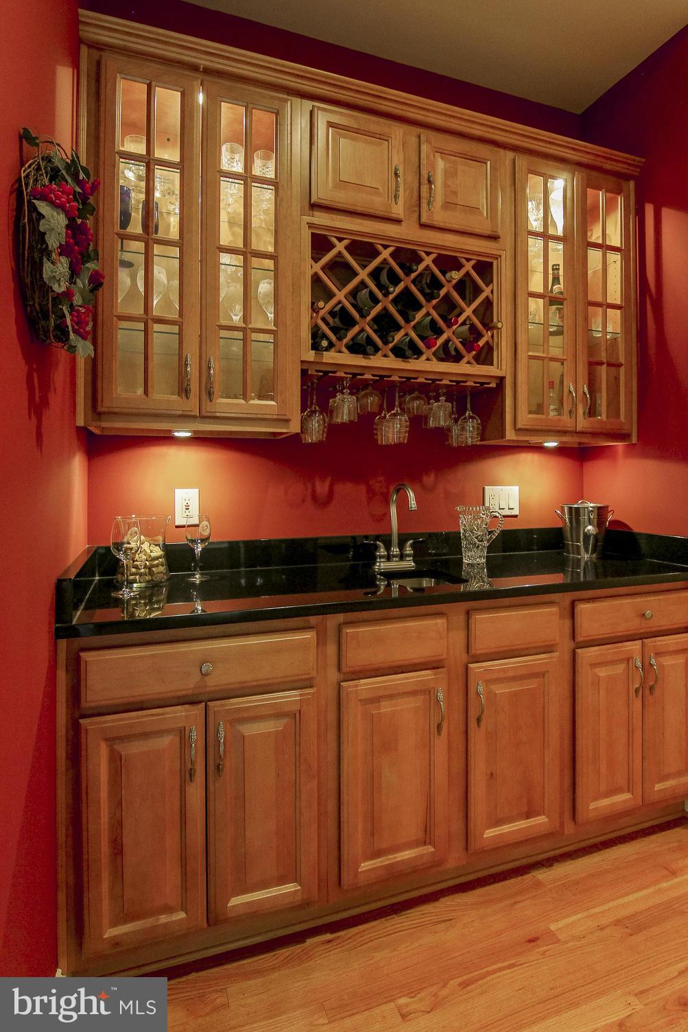 17 Beaver Ridge Road Stafford, VA 22556 - Photo 10 of 30 Butler's Pantry w/Sink, Glass Cab Doors, Wine Rack