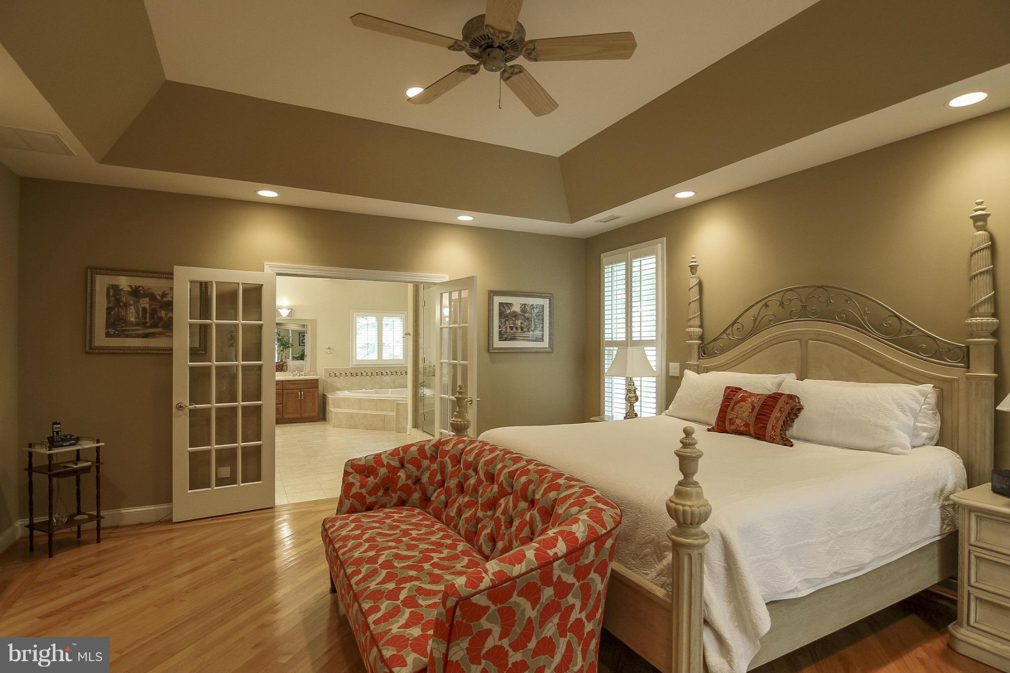 17 Beaver Ridge Road Stafford, VA 22556 - Photo 12 of 30 Master w/Tray, HW Floors, Plantation Shutters