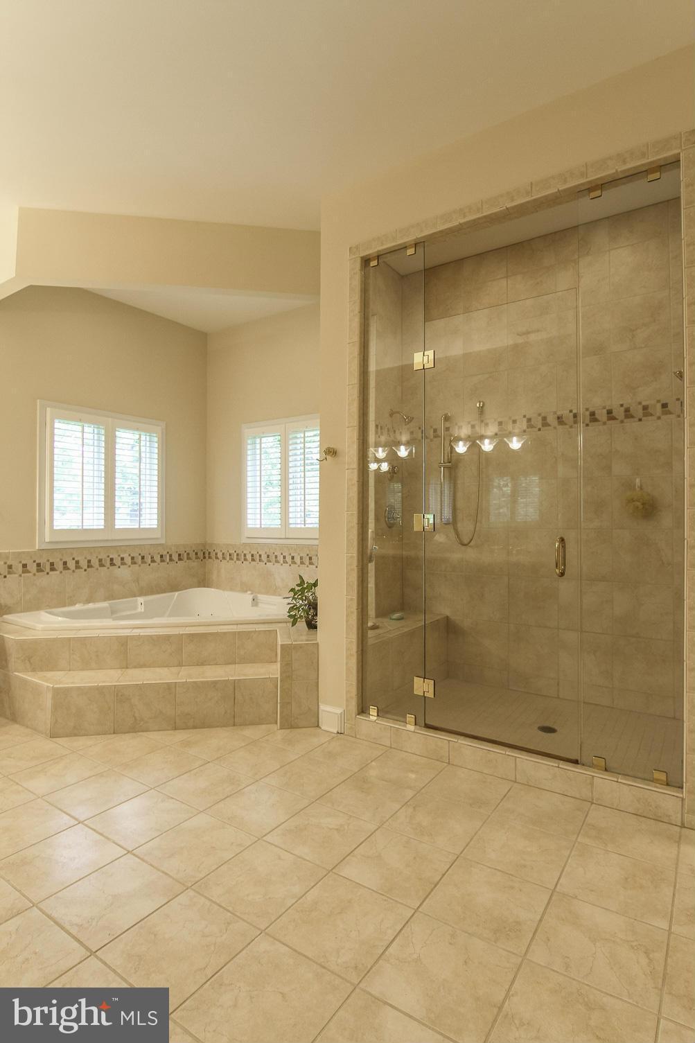 17 Beaver Ridge Road Stafford, VA 22556 - Photo 15 of 30 Huge Master Bath w/Ceramic Tile