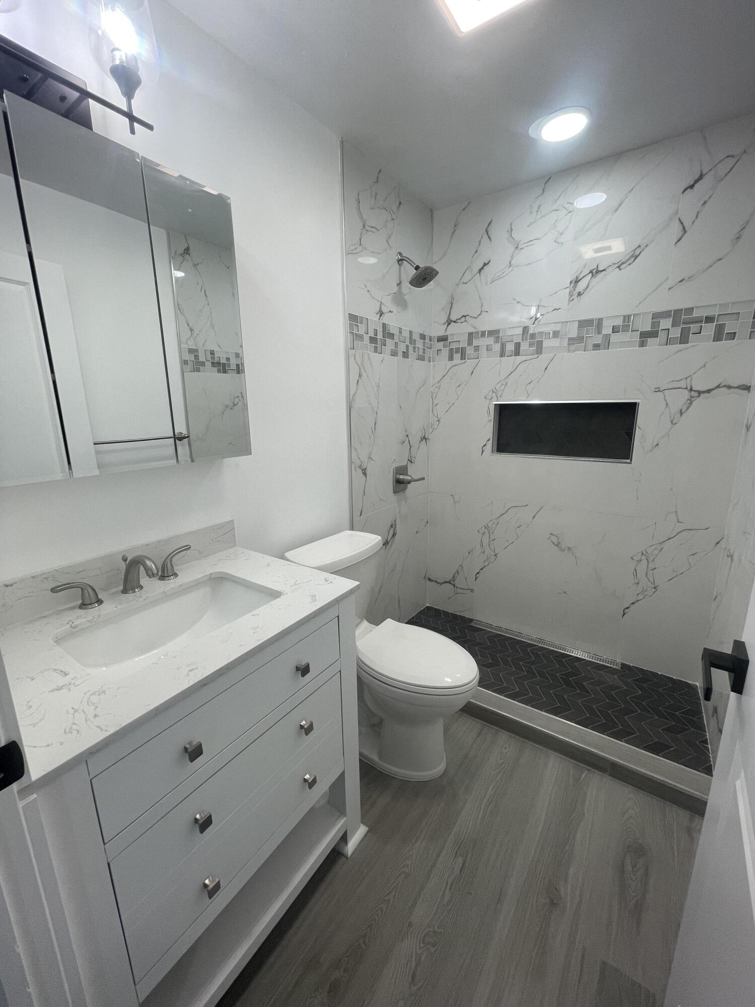 7466 Bunkerhill Road Jackson, MI 49201 - Photo 13 of 30 IMG_2449