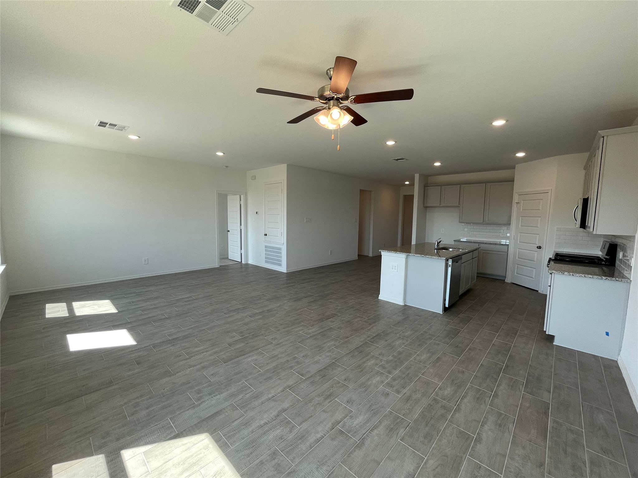 9645 Caney Trails Road Conroe, TX 77303 - Photo 11 of 15 Gallery Image 11