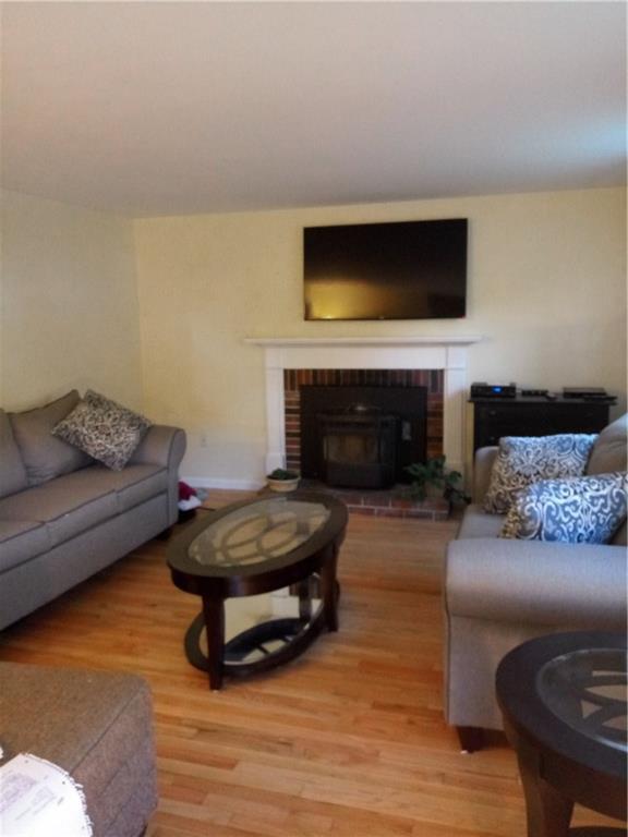 27 Carriage Road Cumberland Foreside, ME 04110 - Photo 9 of 20 Photo