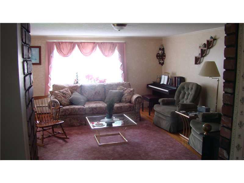 142 Waterhouse Road Biddeford, ME 04005 - Photo 7 of 11 Living Room.