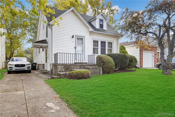 $229,000 | 151 Edgewood Avenue, Tonawanda, NY 14223