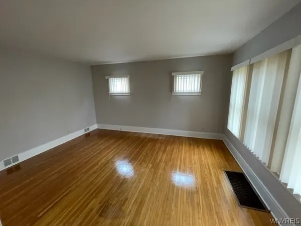 $229,000 | 151 Edgewood Avenue, Tonawanda, NY 14223