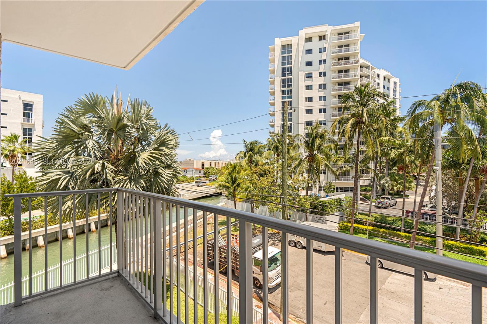 1674 Bay Road, Unit 301 Miami Beach, FL 33139 - Photo 6 of 20