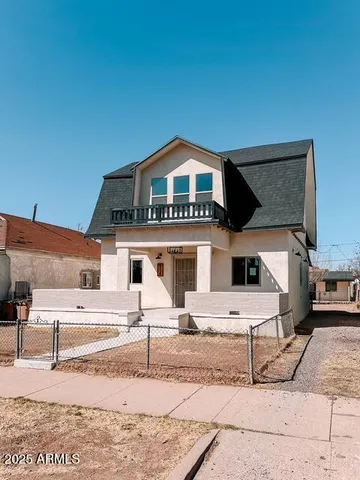 $350,000 | 914 East 8th Street, Douglas, AZ 85607