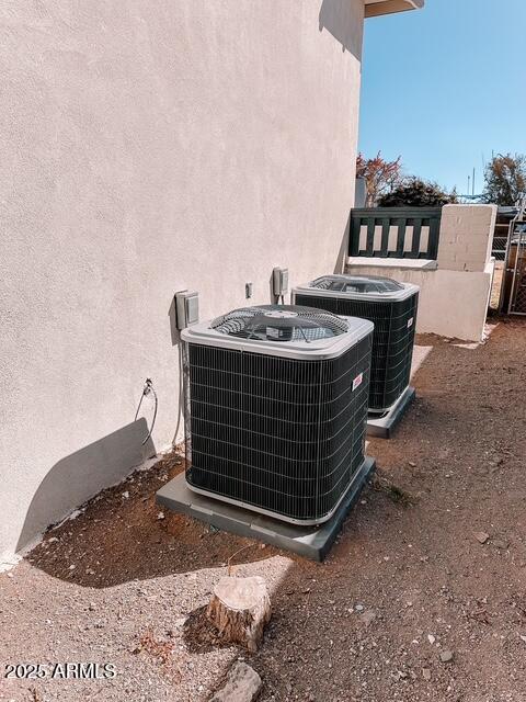 914 East 8th Street Douglas, AZ 85607 - Photo 17 of 23 IMG_2304