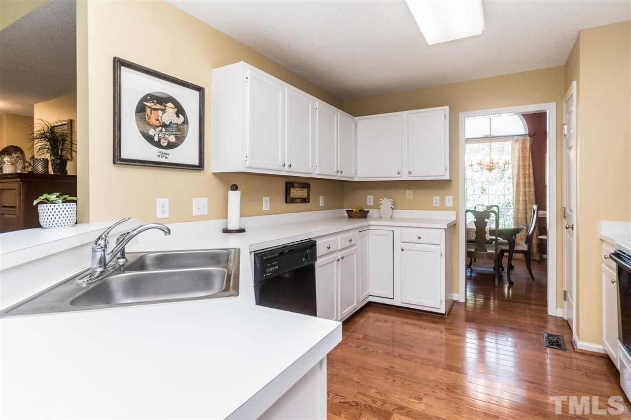 5224 Denmead Way Raleigh, NC 27613 - Photo 9 of 22