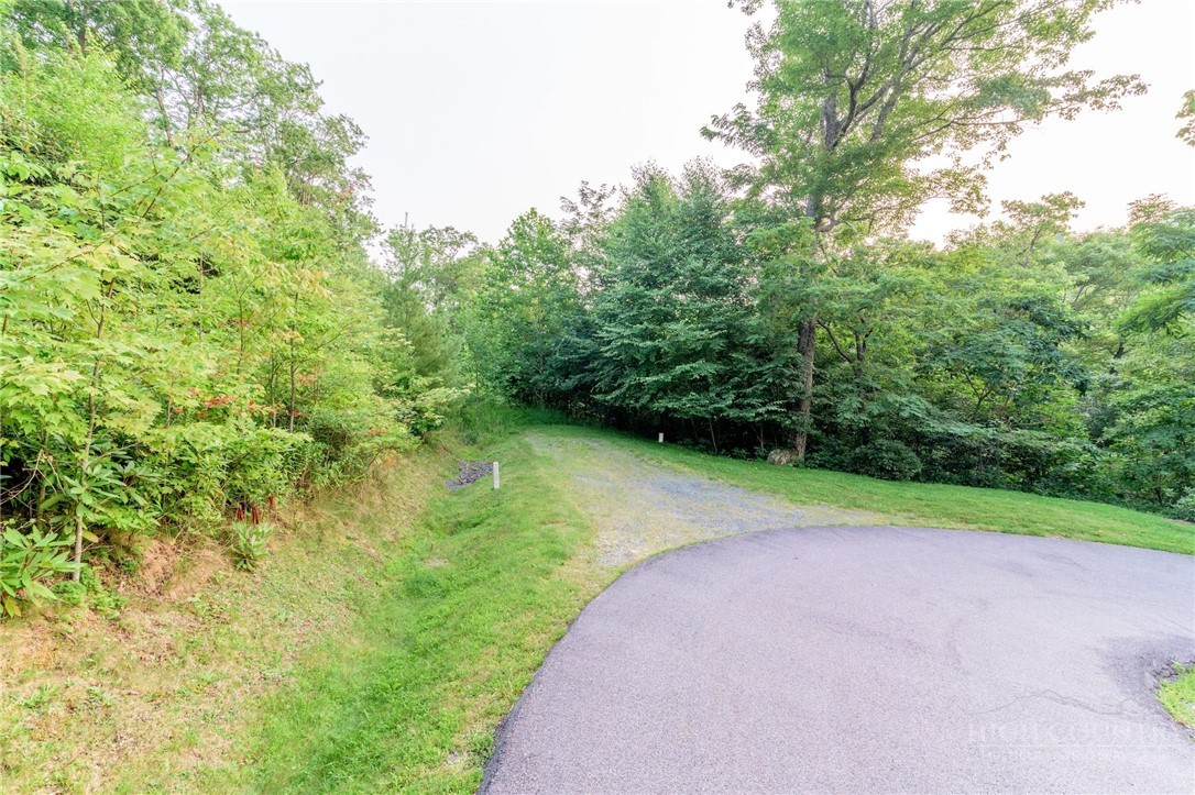 17 R Kilkenny Boone, NC 28607 - Photo 12 of 13 Gallery Image 12