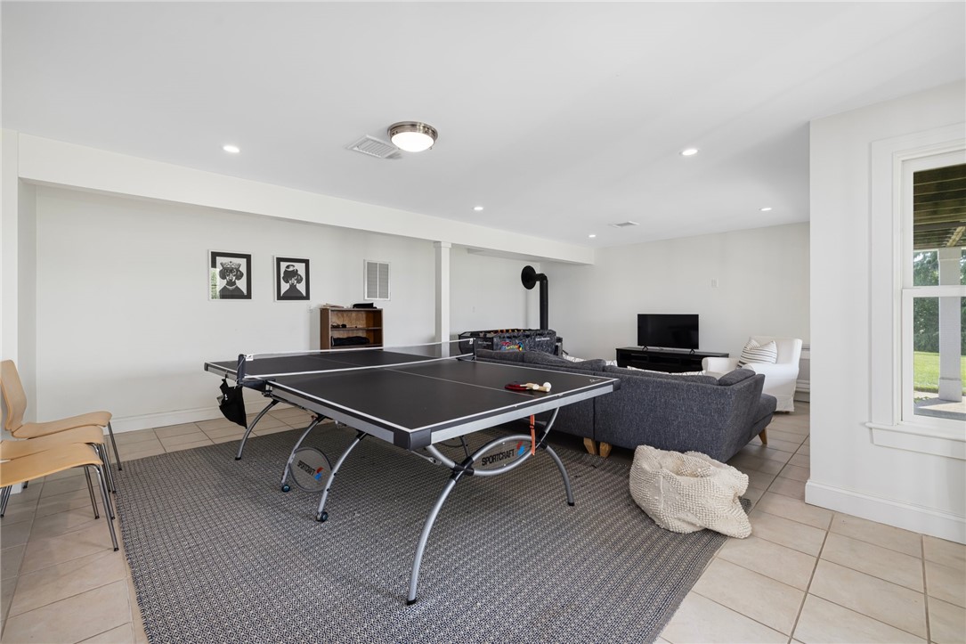 21 Ocean Heights Road Newport, RI 02840 - Photo 29 of 41