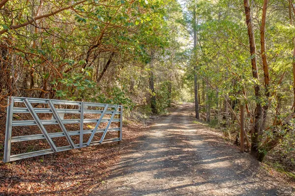 $200,000 | 40643 Covelo Road, Willits, CA 95490