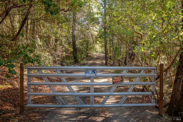 $200,000 | 40643 Covelo Road, Willits, CA 95490