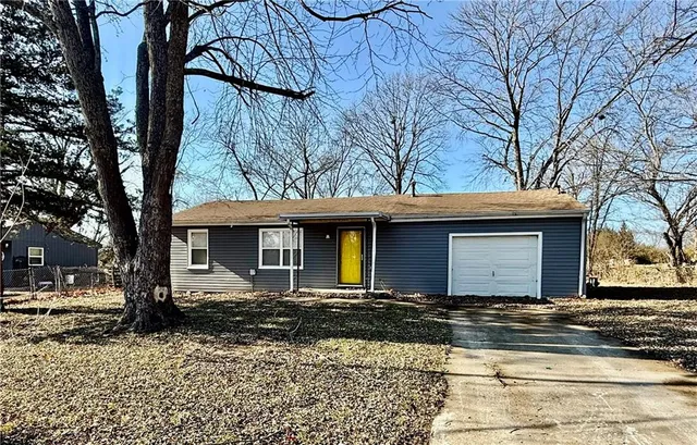 $174,900 | 18802 South Lakeside Lane, Belton, MO 64012