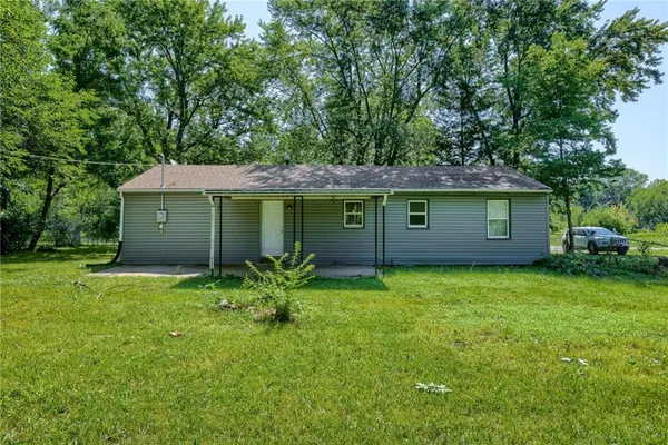 $159,000 | 18802 South Lakeside Lane, Belton, MO 64012