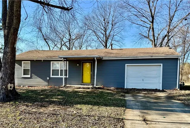 $174,900 | 18802 South Lakeside Lane, Belton, MO 64012