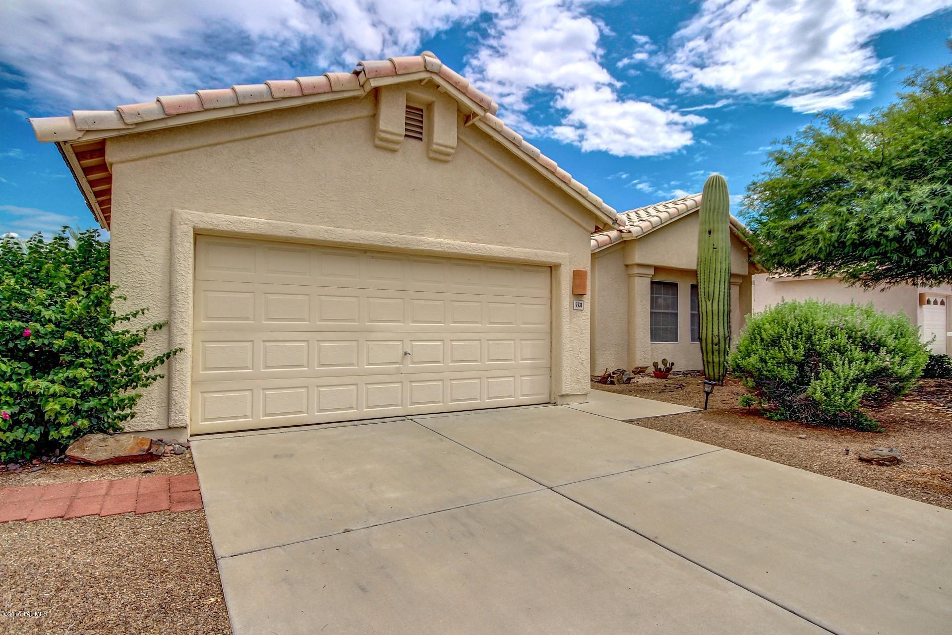 9931 East Island Sun Road Tucson, AZ 85748 - Photo 1 of 30