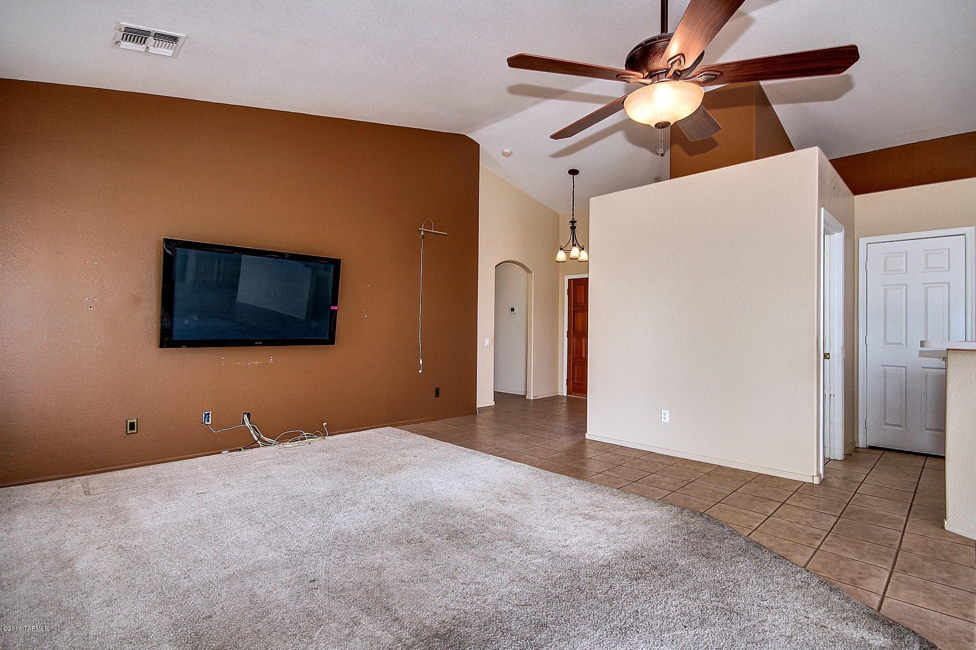 9931 East Island Sun Road Tucson, AZ 85748 - Photo 6 of 30