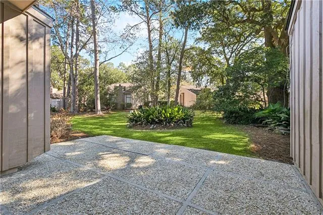 $239,900 | 109 West Brighton Court, Unit 109, Mandeville, LA 70471