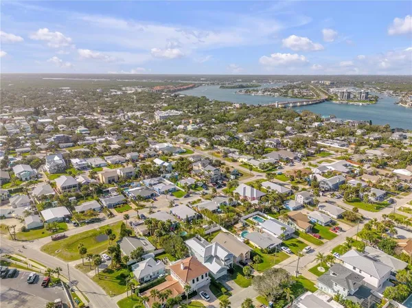 $950,000 | 308 Normandy Avenue, New Smyrna Beach, FL 32169