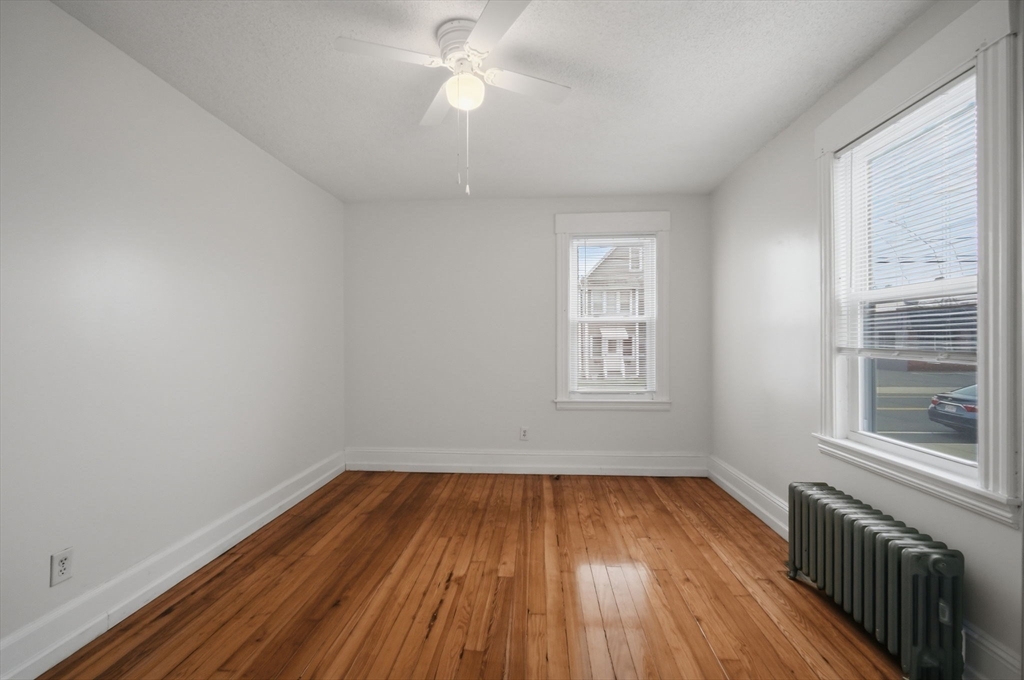 39 Baldwin Street West Springfield, MA 01089 - Photo 14 of 35