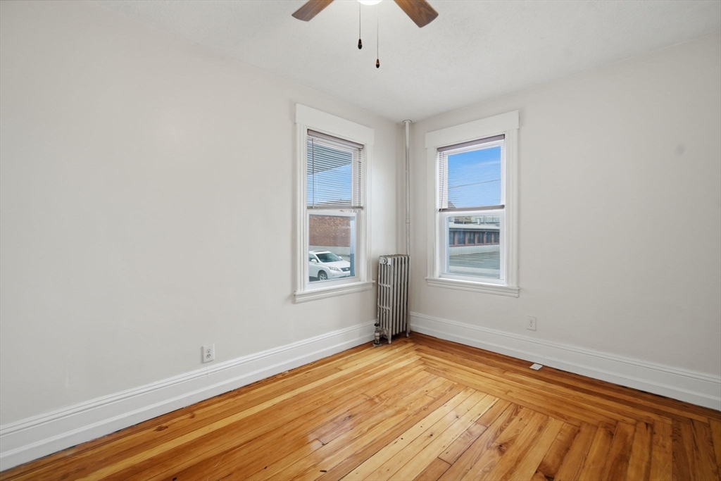 39 Baldwin Street West Springfield, MA 01089 - Photo 17 of 35