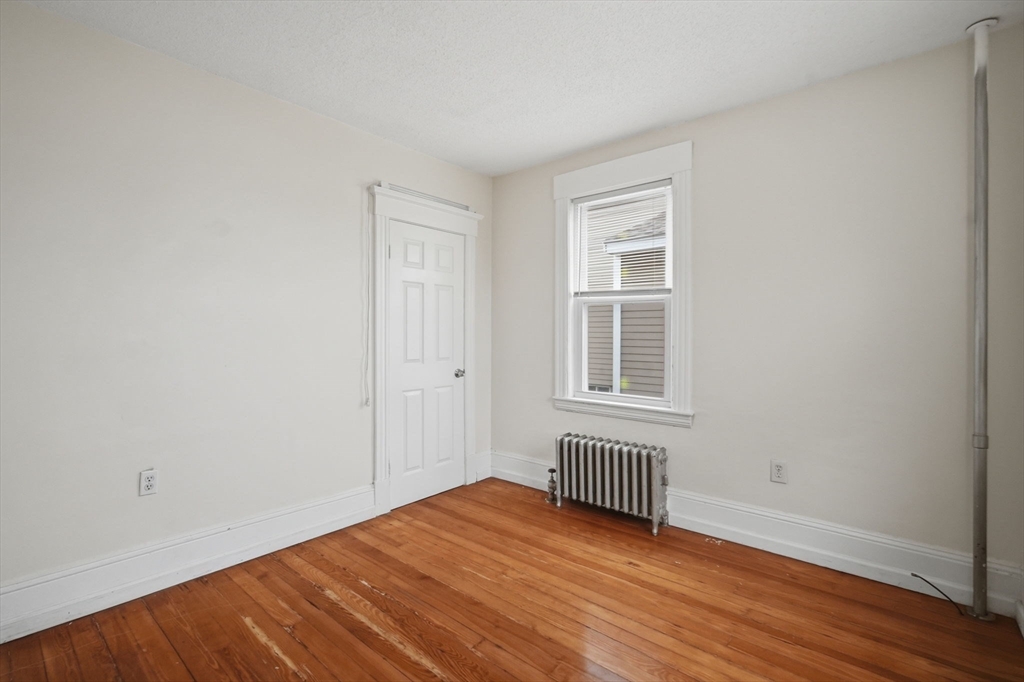 39 Baldwin Street West Springfield, MA 01089 - Photo 19 of 35