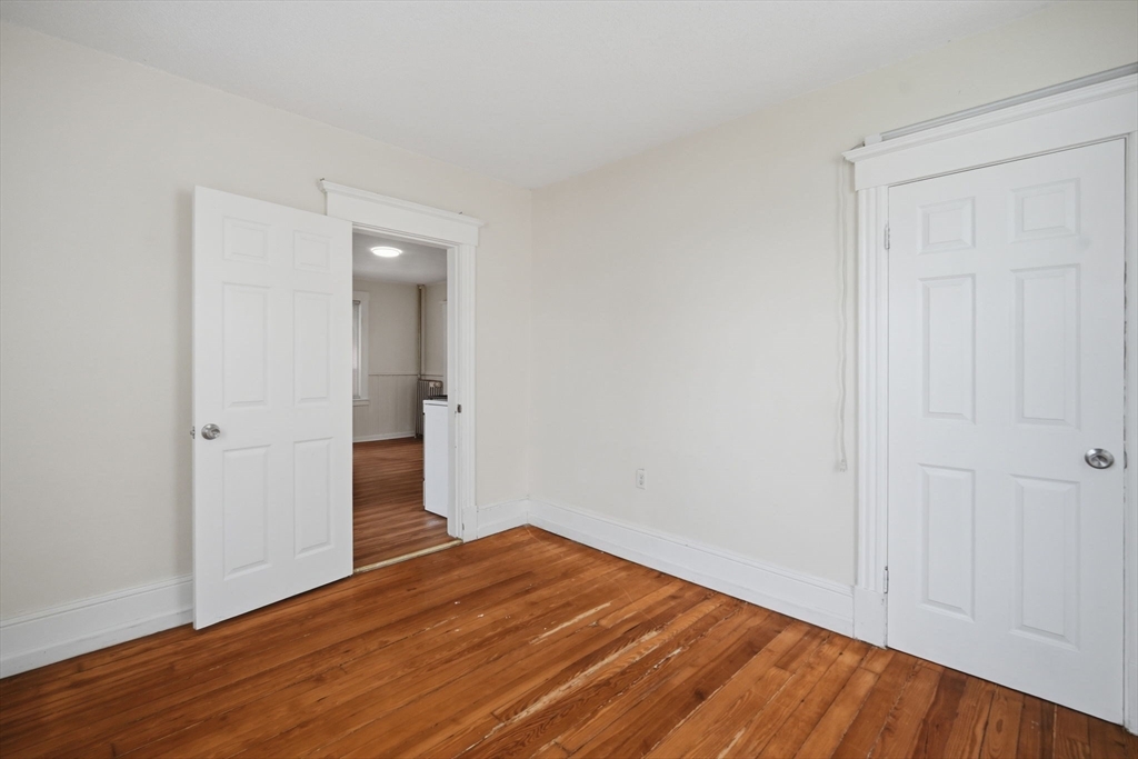 39 Baldwin Street West Springfield, MA 01089 - Photo 20 of 35