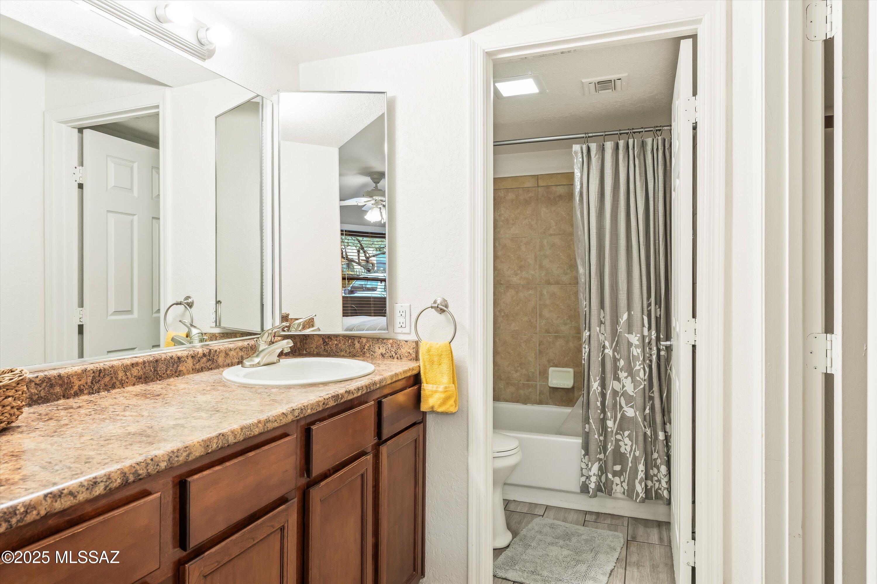 5800 North Kolb Road, Unit 1104 Tucson, AZ 85750 - Photo 20 of 44 5800 N Kolb Lane 1104