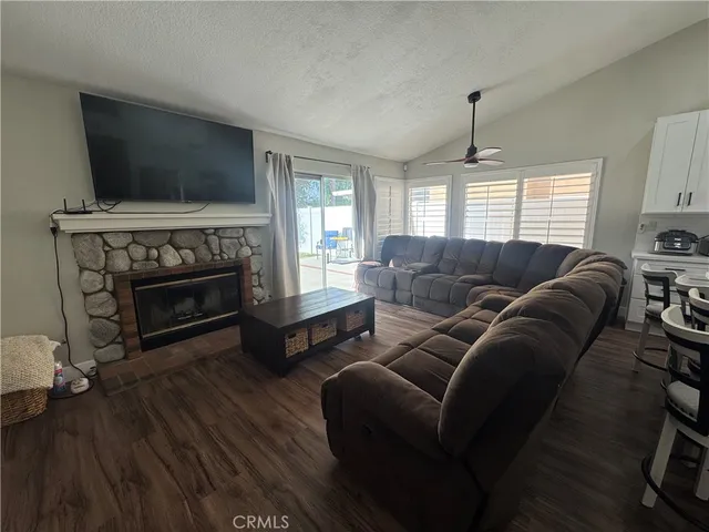 $3,700 | 2670 Presidio Circle, Corona, CA 92879