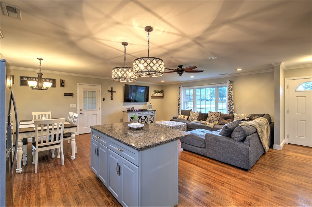 200 Altamont Court Anderson, SC 29621 - Photo 12 of 32 Gallery Image 12
