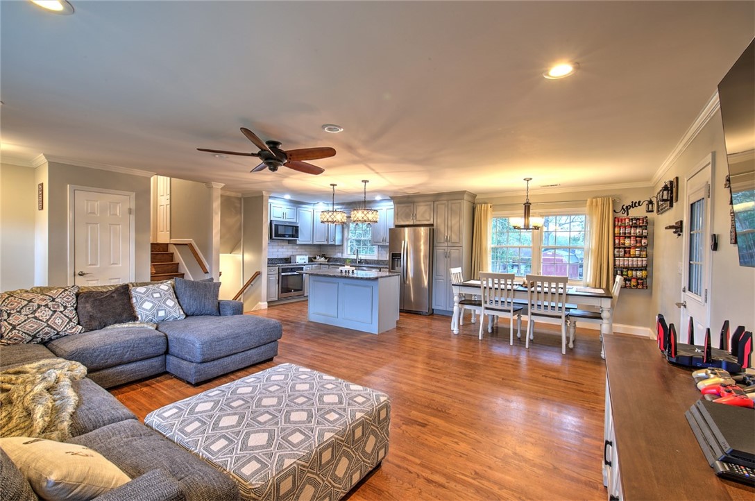 200 Altamont Court Anderson, SC 29621 - Photo 7 of 32 Gallery Image 7