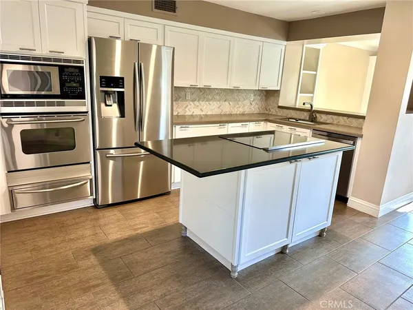 $6,500 | 615 Bay Hill Drive, Newport Beach, CA 92660