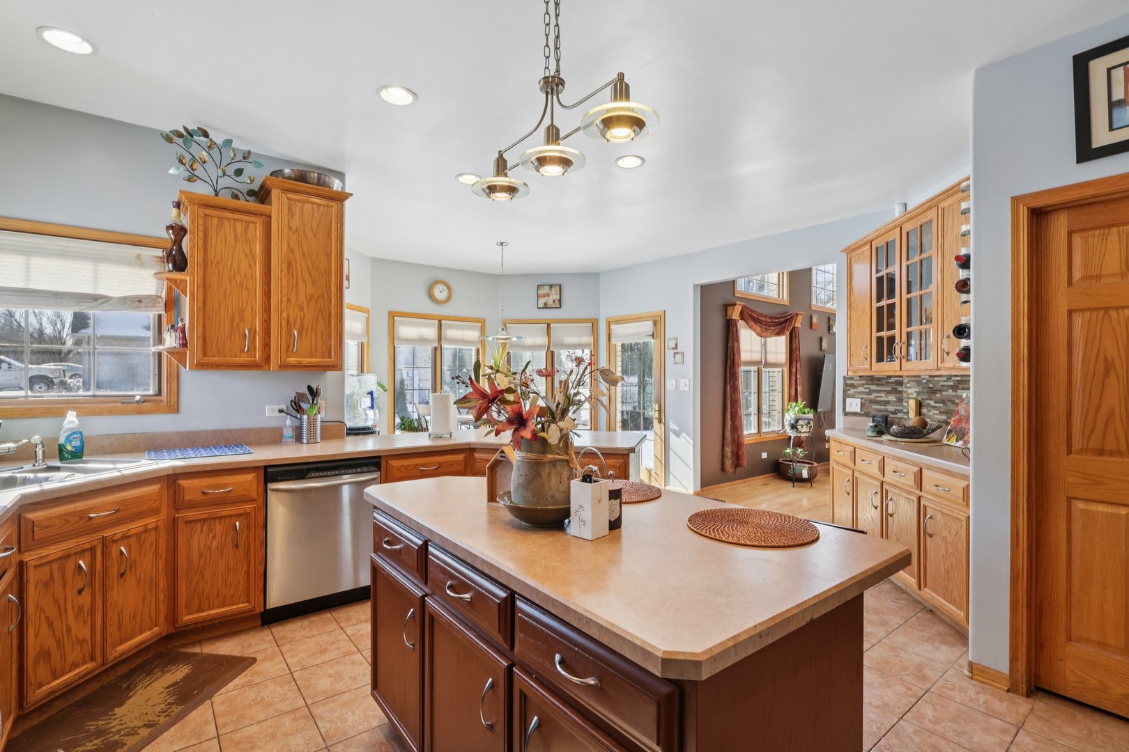 1237 Parliament Street Crete, IL 60417 - Photo 15 of 66 Gallery Image 15