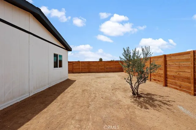 $460,000 | 1266 Cambria Avenue, Unit U12, Yucca Valley, CA 92284