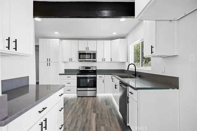 $460,000 | 1266 Cambria Avenue, Unit U12, Yucca Valley, CA 92284