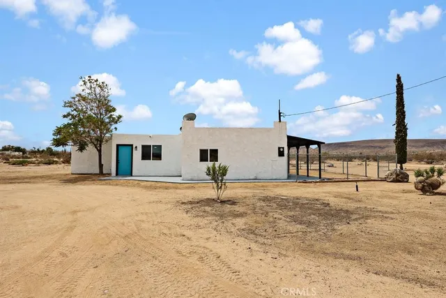 $460,000 | 1266 Cambria Avenue, Unit U12, Yucca Valley, CA 92284