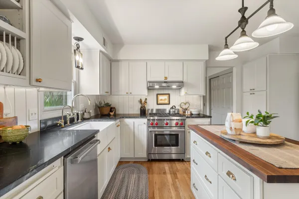 $624,900 | W254-s7310 Glenview Drive, Waukesha, WI 53189
