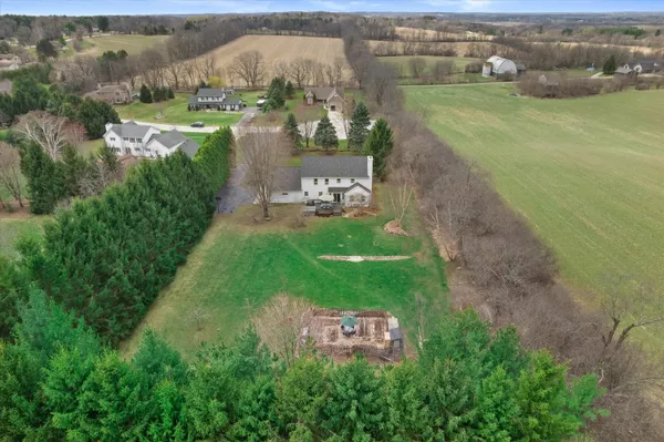 $624,900 | W254-s7310 Glenview Drive, Waukesha, WI 53189