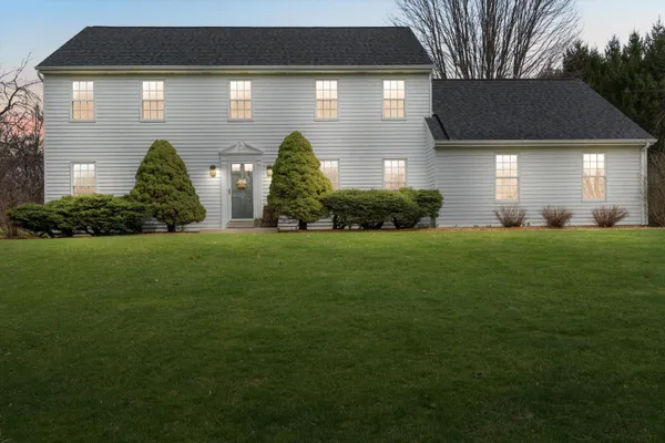 $624,900 | W254-s7310 Glenview Drive, Waukesha, WI 53189