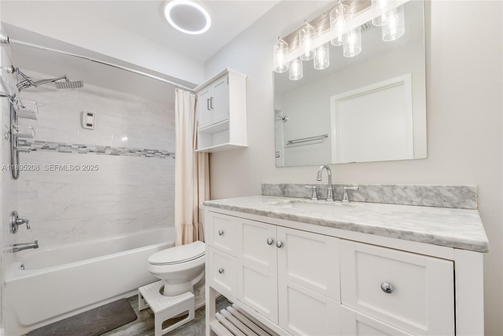 12525 Southwest 147th Terrace Miami, FL 33186 - Photo 10 of 15