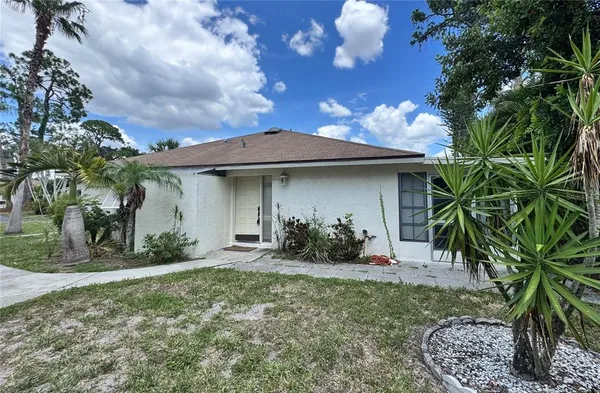 $1,775 | 5368 Royal Palm Avenue, Unit 5368, Sarasota, FL 34234
