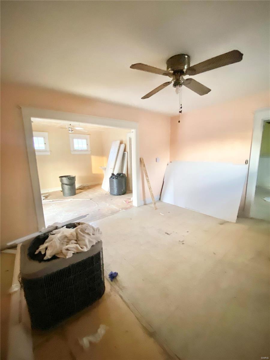 3818 North Hanley Road St. Louis, MO 63121 - Photo 3 of 12