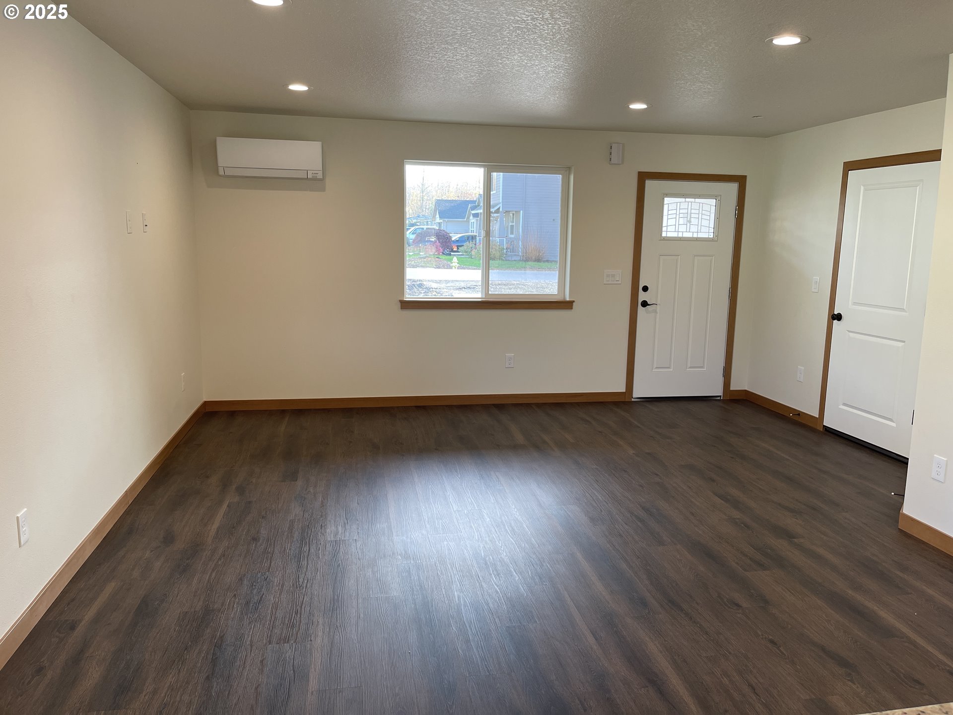 300 North Jellison Street Amity, OR 97101 - Photo 17 of 31