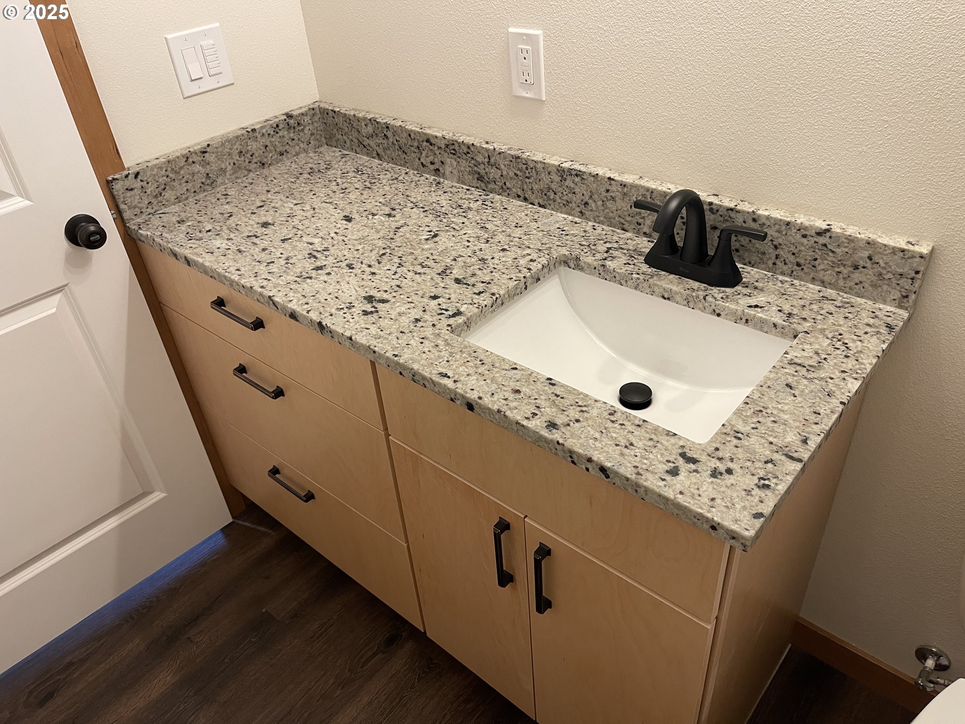 300 North Jellison Street Amity, OR 97101 - Photo 20 of 31